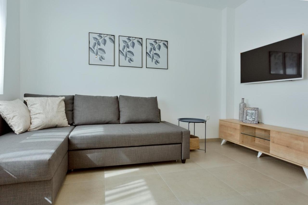 Apartments Ivica Omis Exterior photo