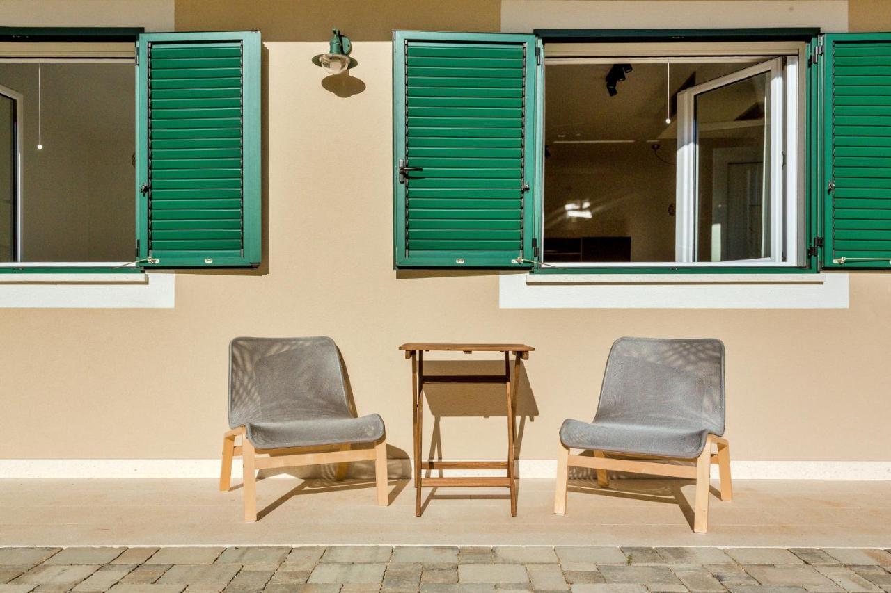 Apartments Ivica Omis Exterior photo